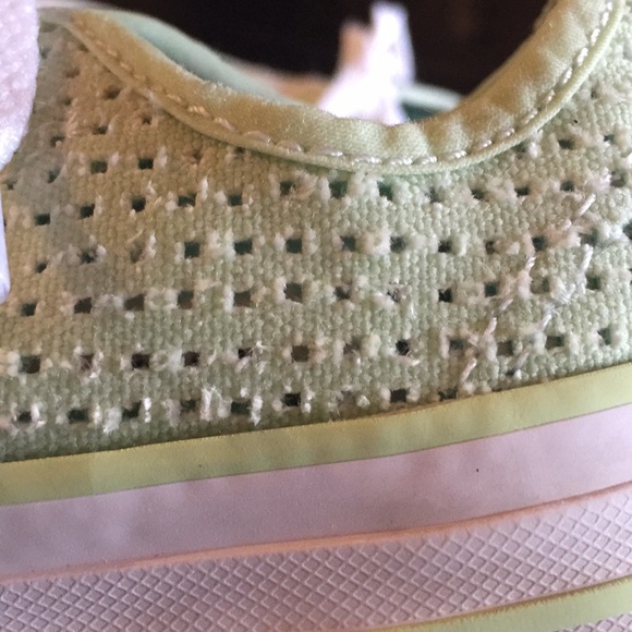 Converse lime green sneakers kids size 12 - Picture 7 of 7